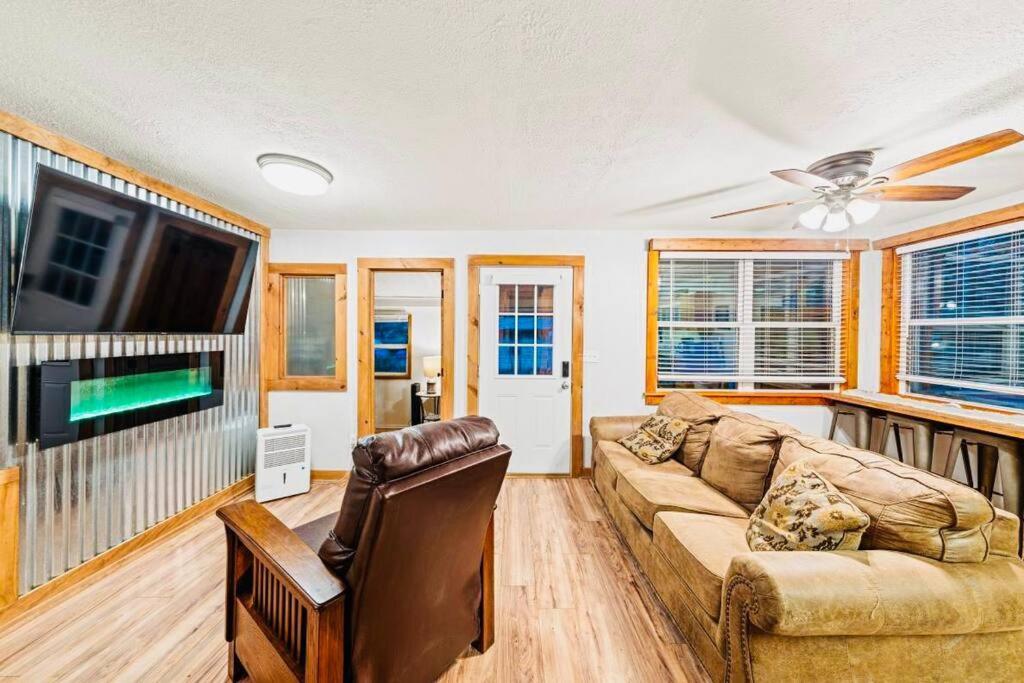 Cozy Cub Mountain Escape Vila Gatlinburg Exterior foto