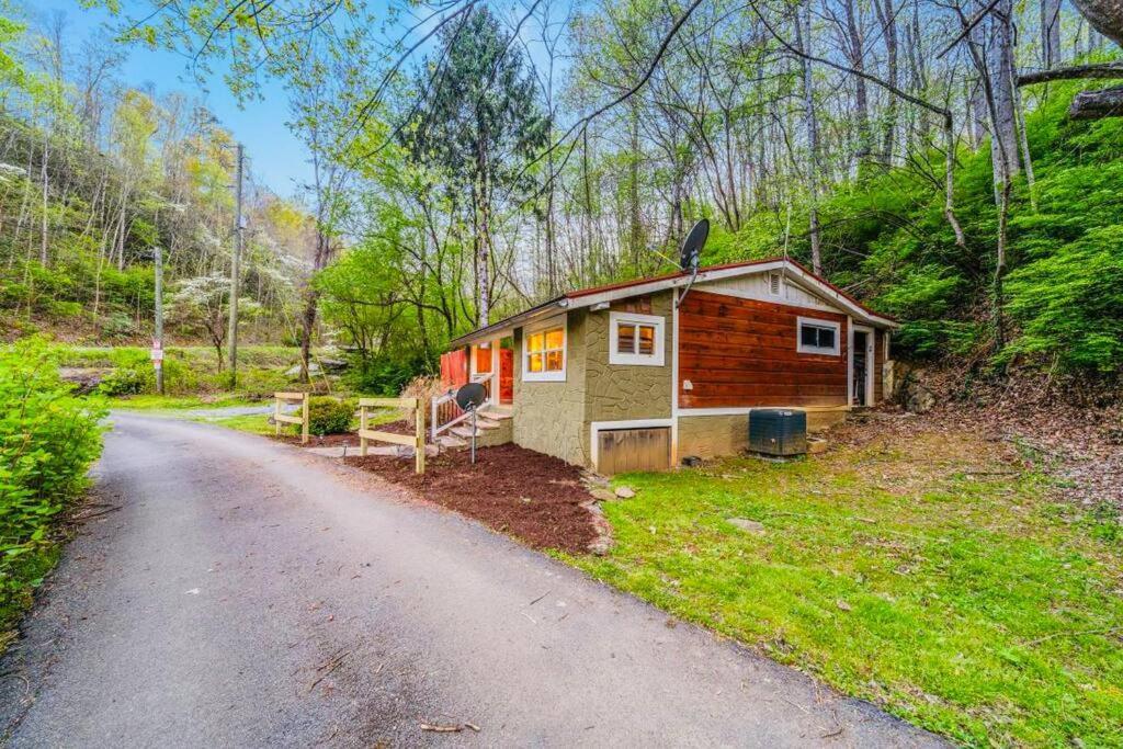 Cozy Cub Mountain Escape Vila Gatlinburg Exterior foto