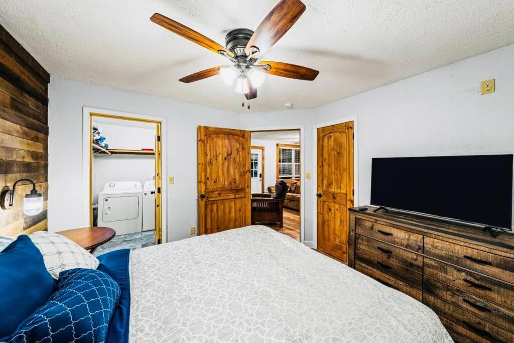 Cozy Cub Mountain Escape Vila Gatlinburg Exterior foto
